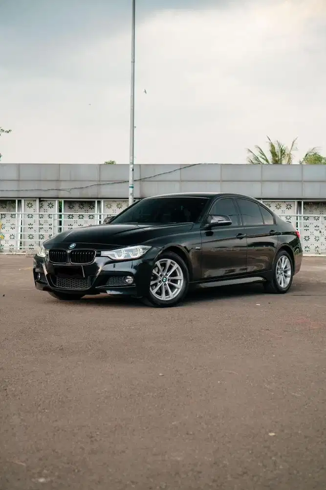 BMW 320i sport line LCI 2016