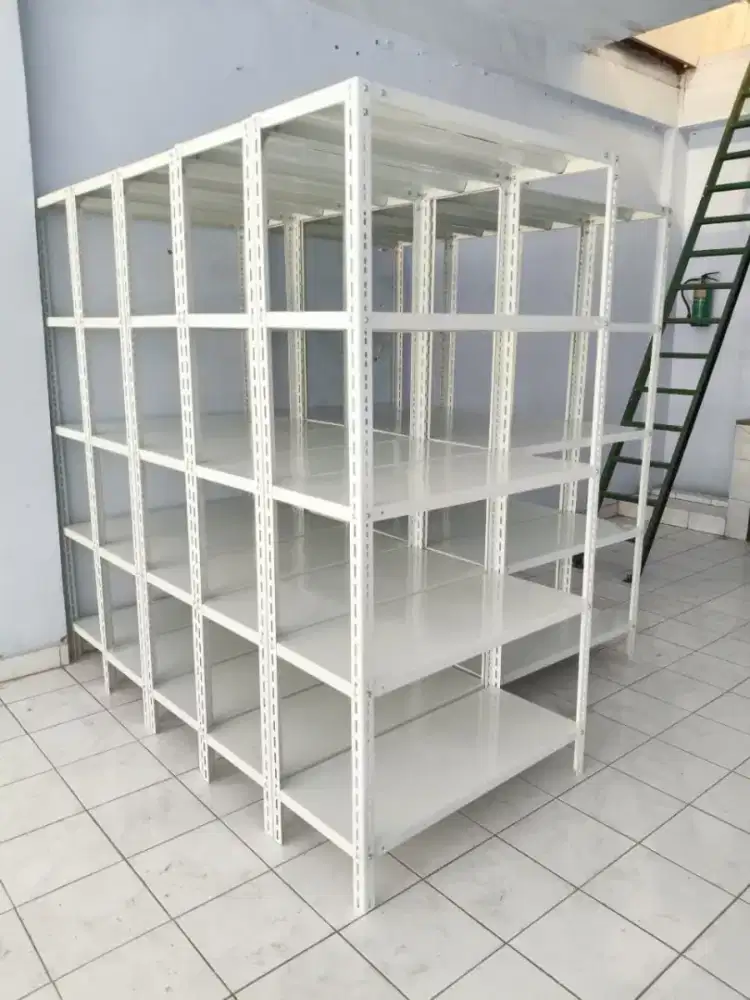 Rak besi siku lubang ramping full besi