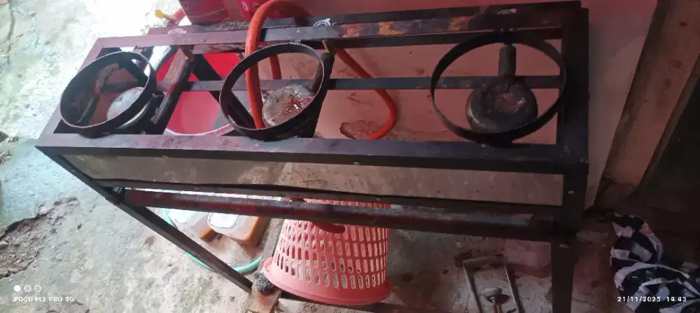 Kompor gami 3 tungku