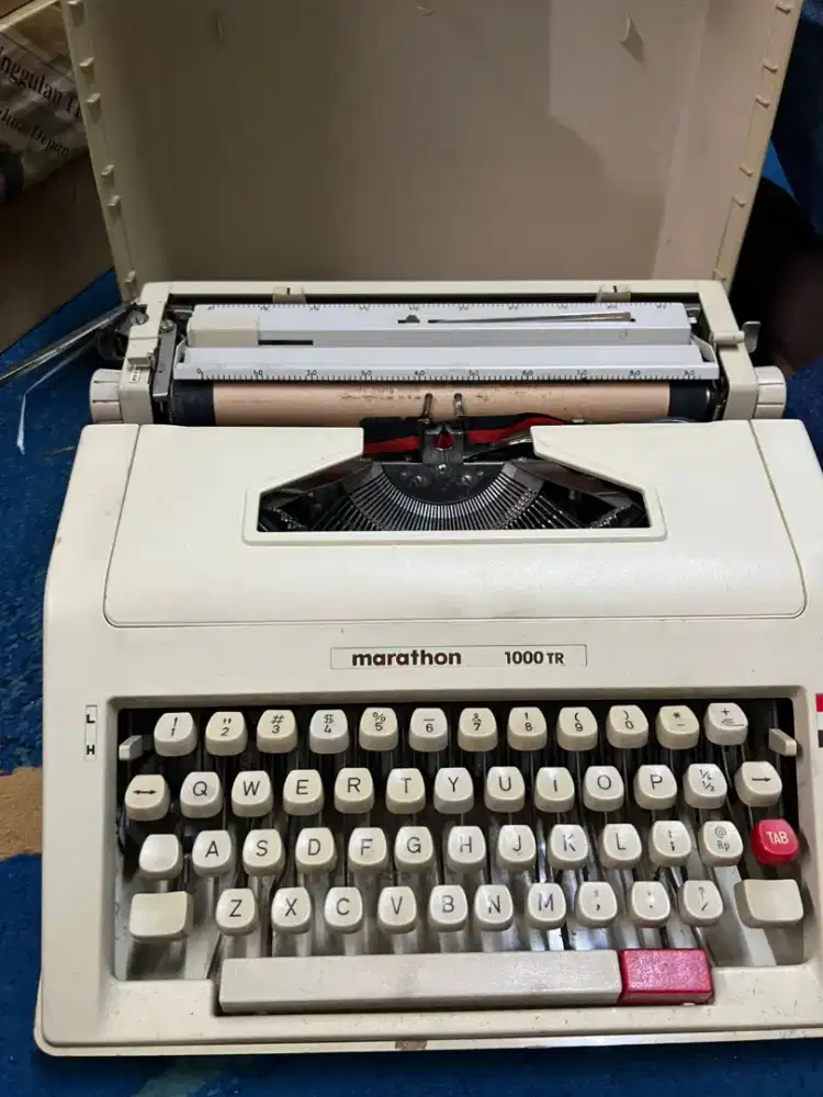 Mesin Tik Antik, Marathon 1000TR