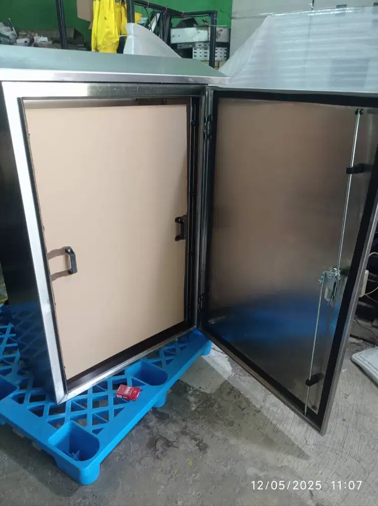 Box panel stainless steel