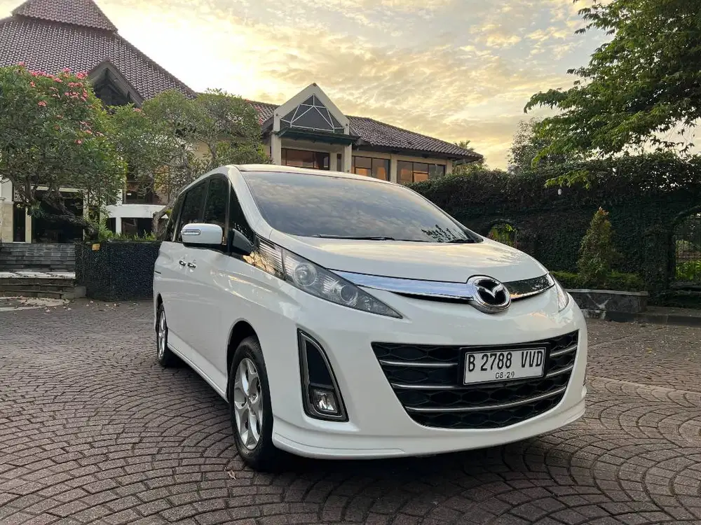 Mazda Biante 2.0 Automatic 2013