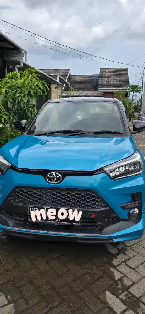 mobile Raize Two tone Hitam biru metalik 2022
