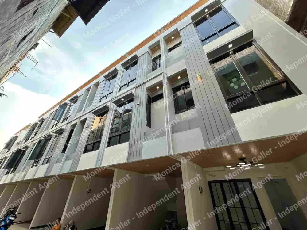 Rumah 3 Lantai dekat Stasiun Manggarai Jaksel