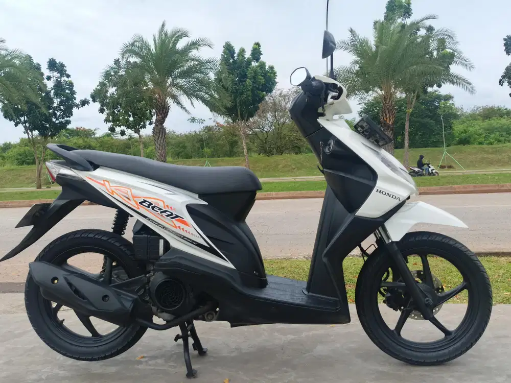 Honda beat karbu 2012 pajak. Hidup stater tokcer halus mulus terawat