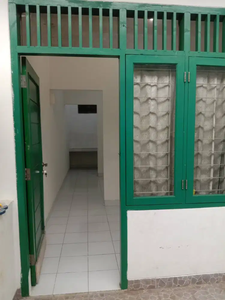 Kontrakan di dalam Nusa Loka BSD (belakang pura Hindu)