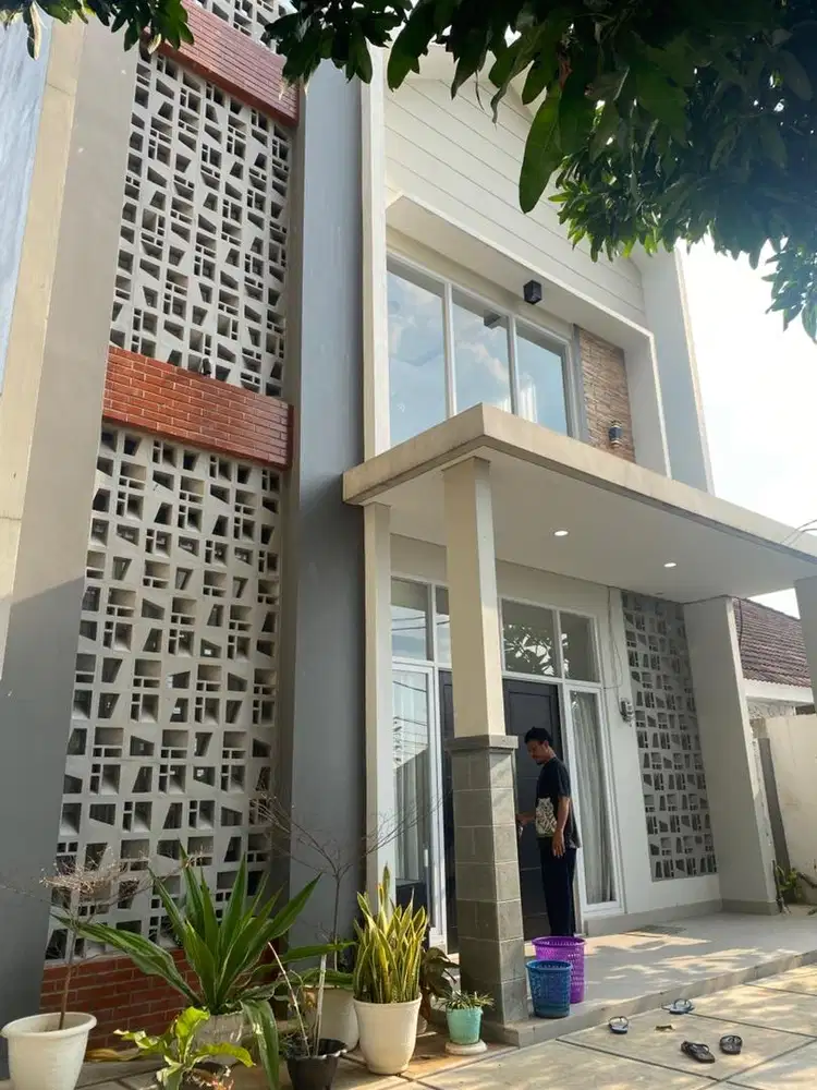 RUMAH BENDA KEMANG STRATEGIS DISEWAKAN