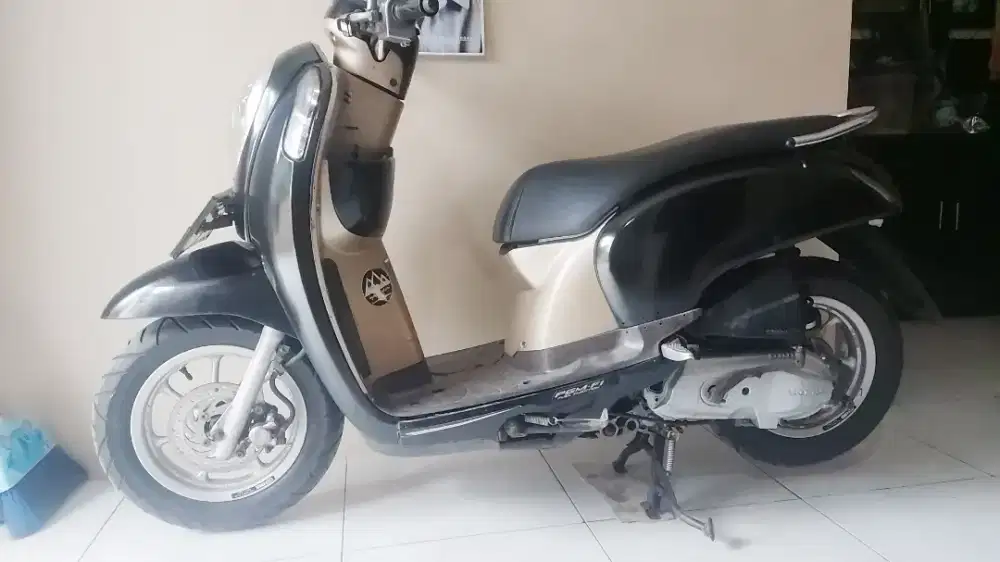 SCOOPY FI 2013 BAN DONAT CIKARANG UTARA