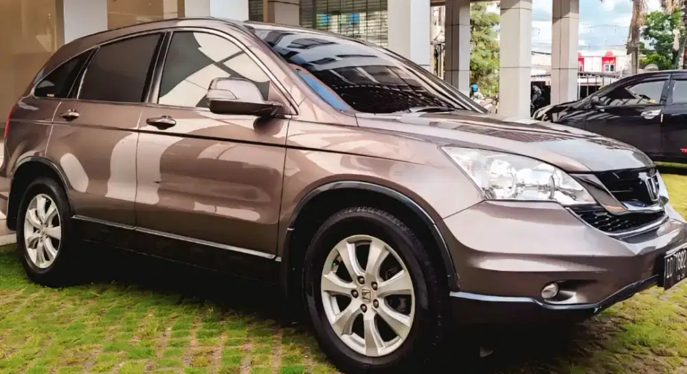 Dijual mbil crv 2012