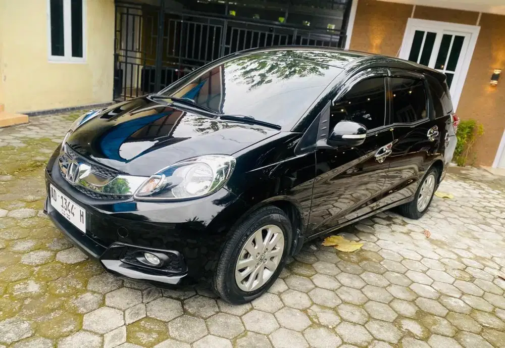Mobilio E pamakain 2015 plat AD istimewa tangan 1