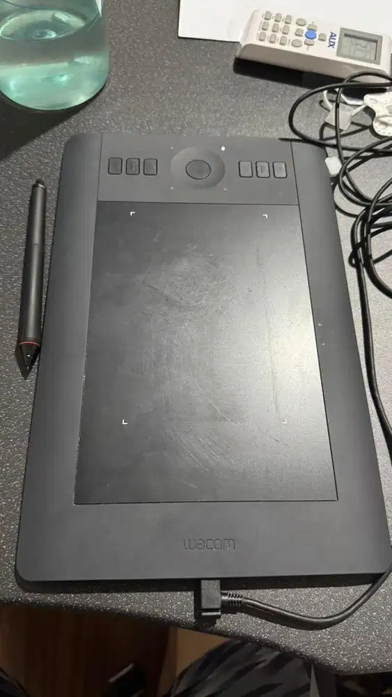 Tablet wacom intuos PTH-451