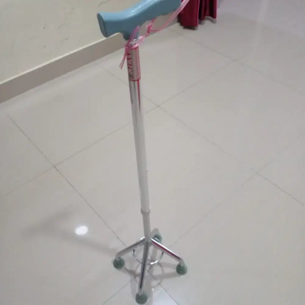 Tongkat tangan kaki 4