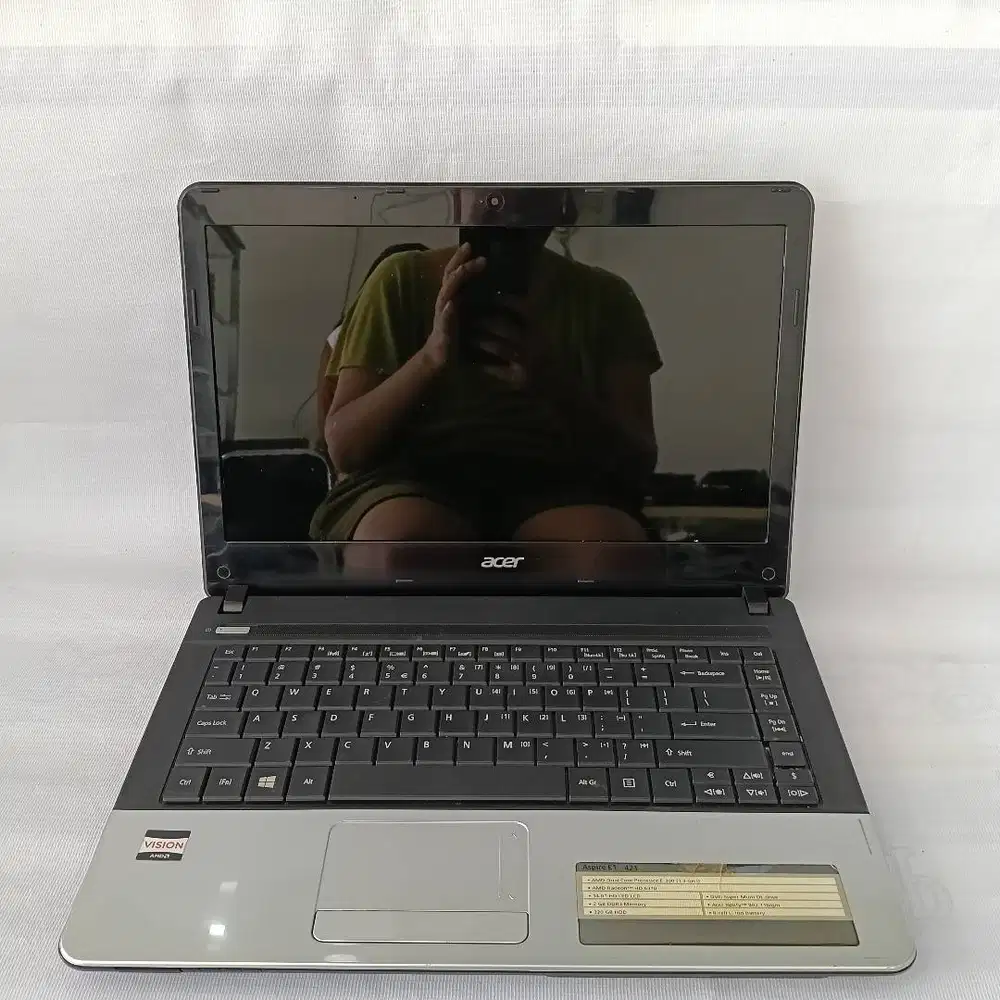 LAPTOP ACER ASPIRE E1-421 AMD E300 RAM 4GB HDD 320GB