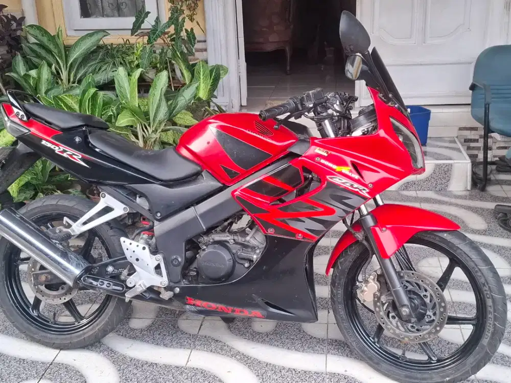 Honda CBR old plat D