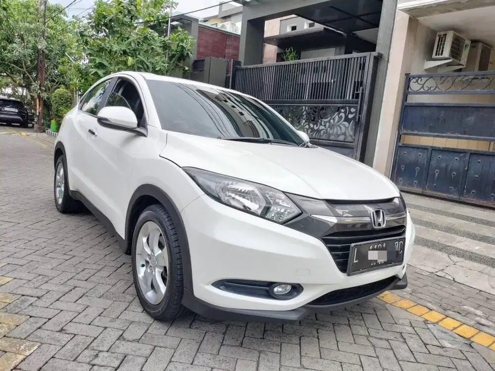 Honda HR-V 1.5 E Bensin Matic/At 2016 Kondisi super Istimewa Low km