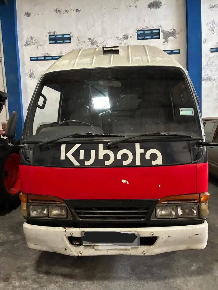 Isuzu NHR55 mini bus 2003