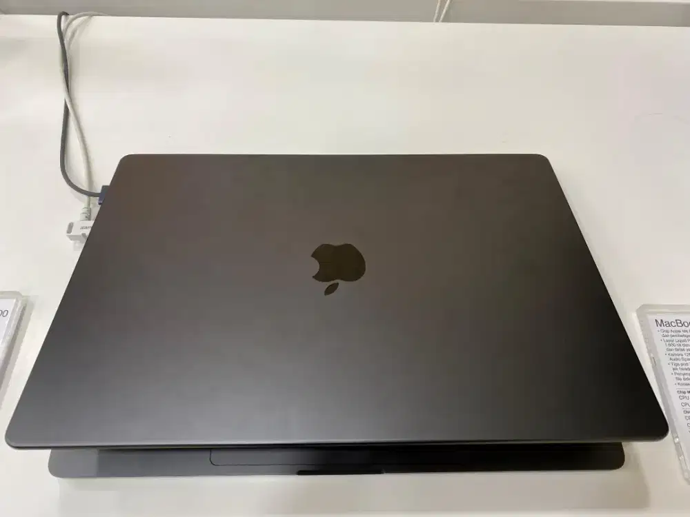 PROMO MACBOOK PRO 16inc  KREDIT INDODANA BUNGA 0%