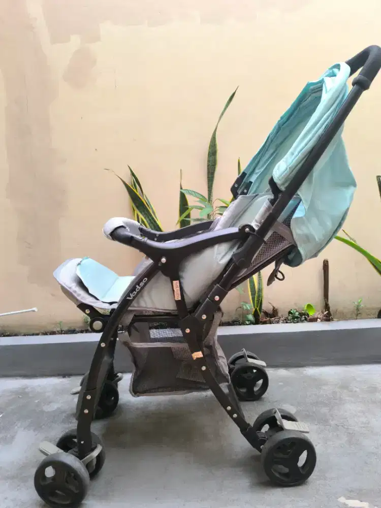 STROLLER CHRIS & OLINS