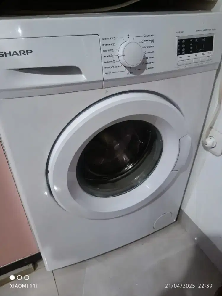 Mesin cuci front loading Sharp ES-FL862