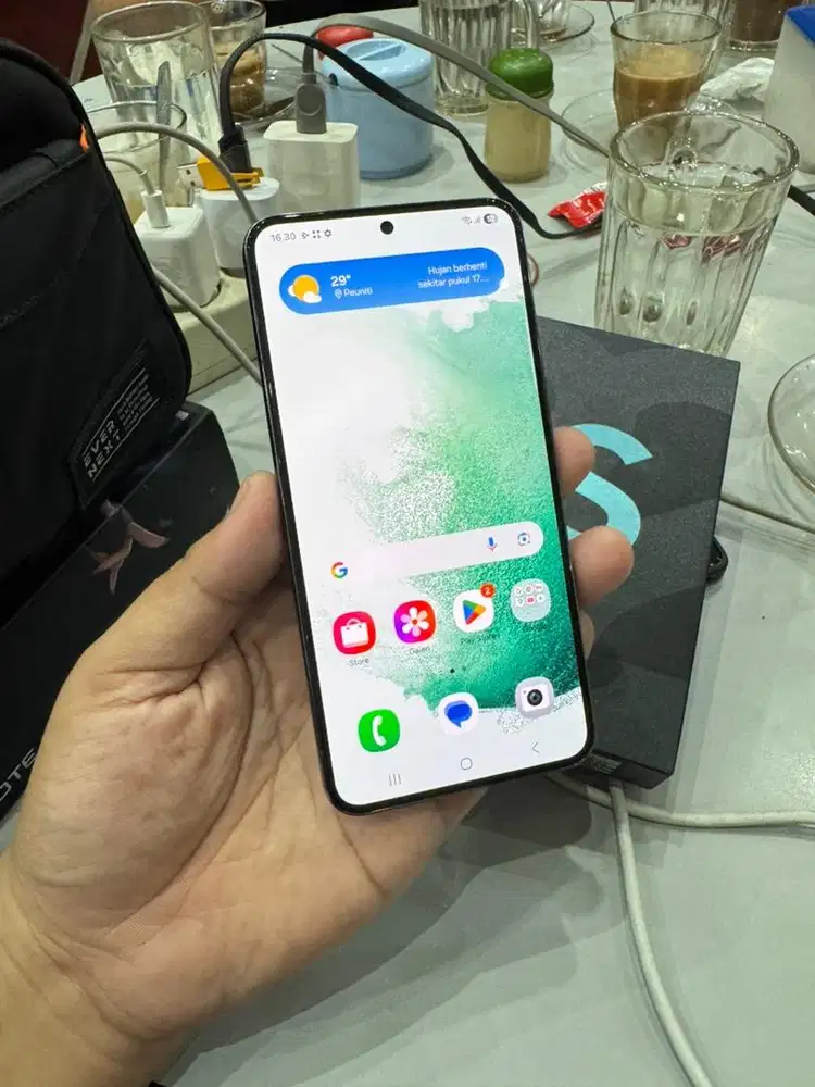 samsung s22 5G 8/128