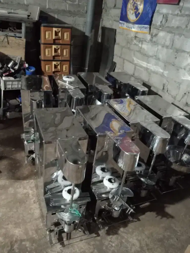 Mesin cetak bakso pentol 250-300butir/menit