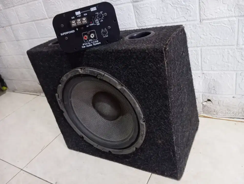 Jual subwoofer 10 inch+ amplifier