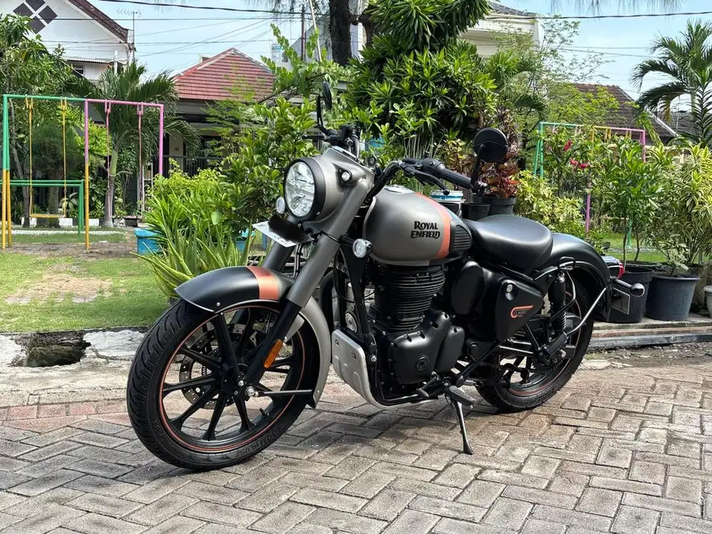 Royal enfield classic 350 reborn