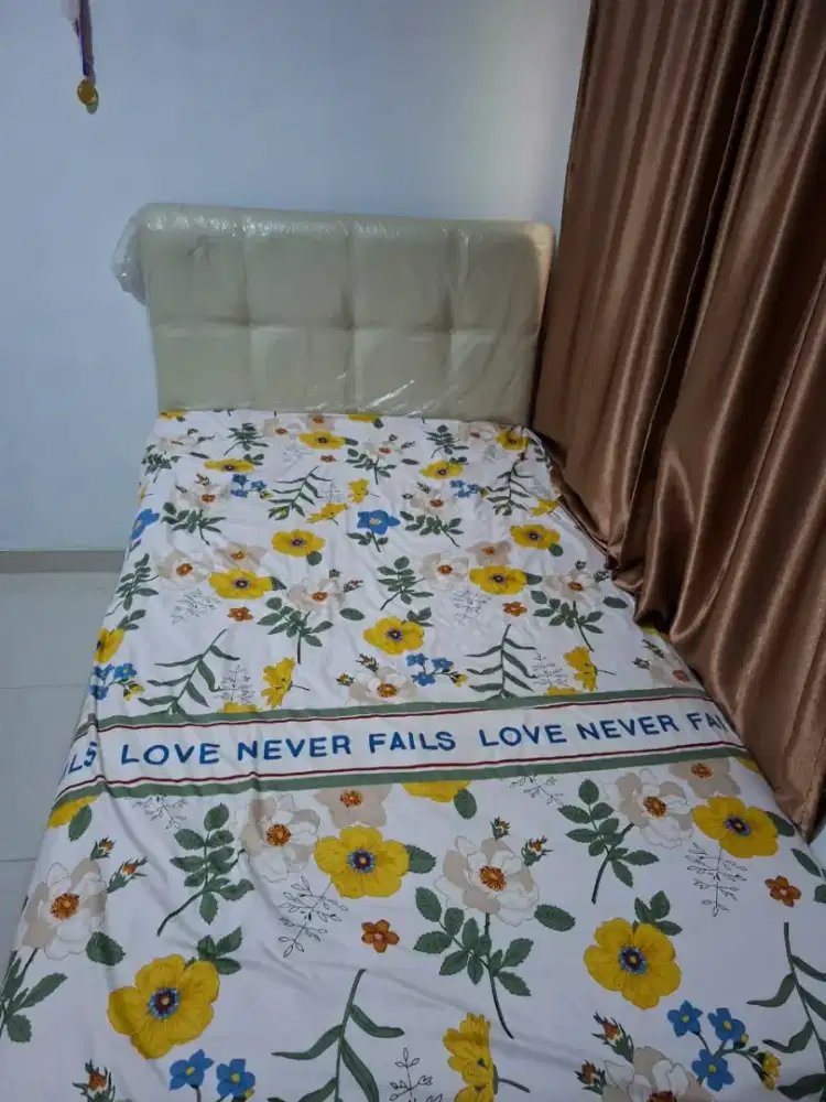 Jual ranjang single masih baru bagus ukuran 100x200