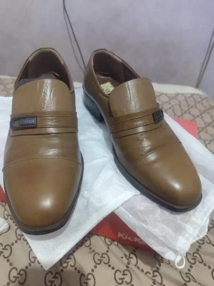 Sepatu fantofel pria leogaren ori size 41
