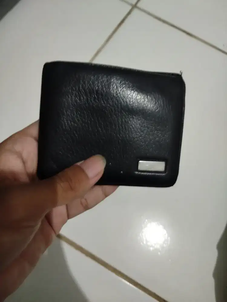 Dompet Kulit Warna Hitam Model Modern