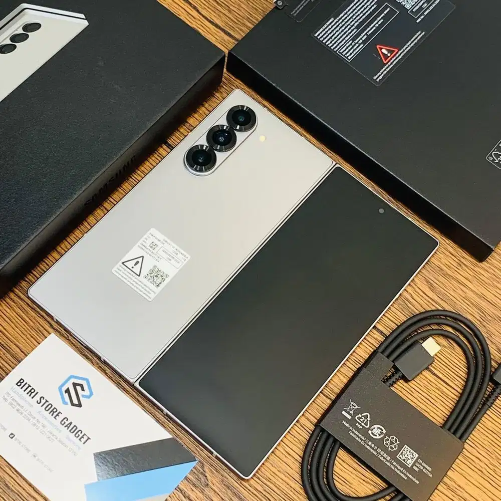 SAMSUNG ZFOLD 6 12/1TB SILVER + CASING + STAYLUS