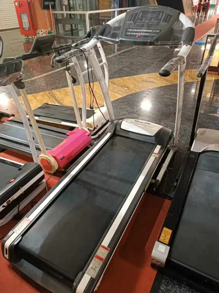 Treadmill elektrik jumbo kuat bb 150kg merk Richter bisa nanjak