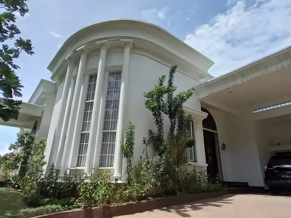 Rumah American Style Di Northridge Golf, Sentul City. Full Furnished