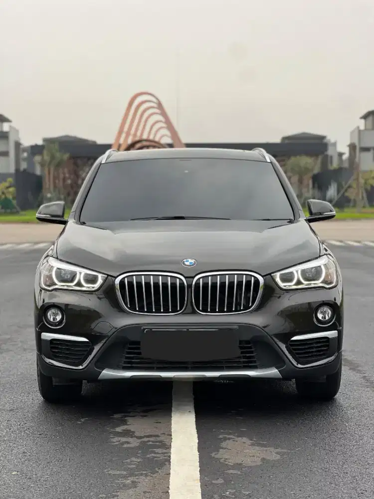 BMW X1 sDrive 18i  A/T 2019 dp 15 juta