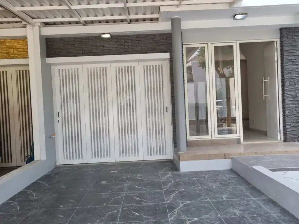 DIJUAL DAN DISEWA RUMAH DEPAN TAMAN DI CLUSTER ASERA HARAPAN INDAH