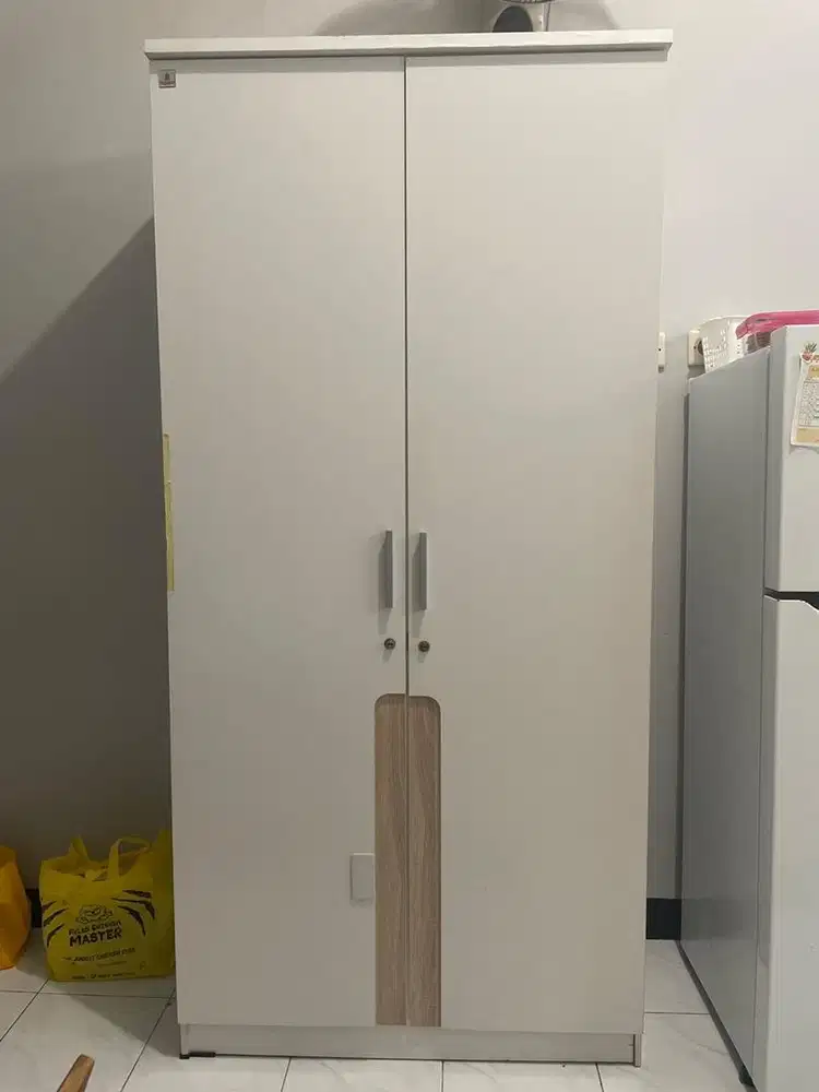 Olympic Lemari Baju Pakaian 2 Pintu Warna Putih Ukuran 191 x 92 x 43