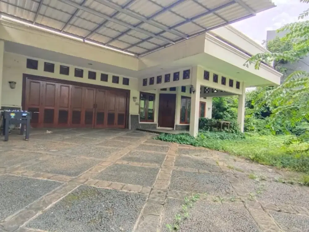 Rumah Lama di Jl Musyawarah Joglo Jakarta Barat