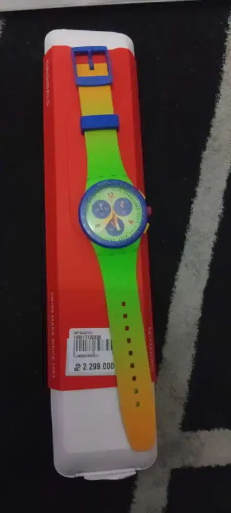 Jam Swatch FLOWING FRESHLY SUSG101 Chronograph AG2025