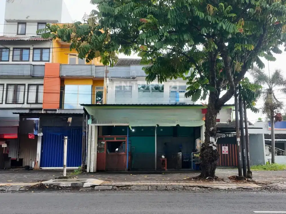 Ruko 2Lt Pinggir Jalan Raya Di Selatan Kampus UIN Untuk Bisnis