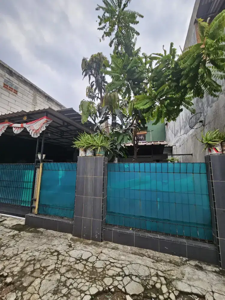 Rumah dan kos 11 pintu + kolam renang, Aren jaya bekasi timur