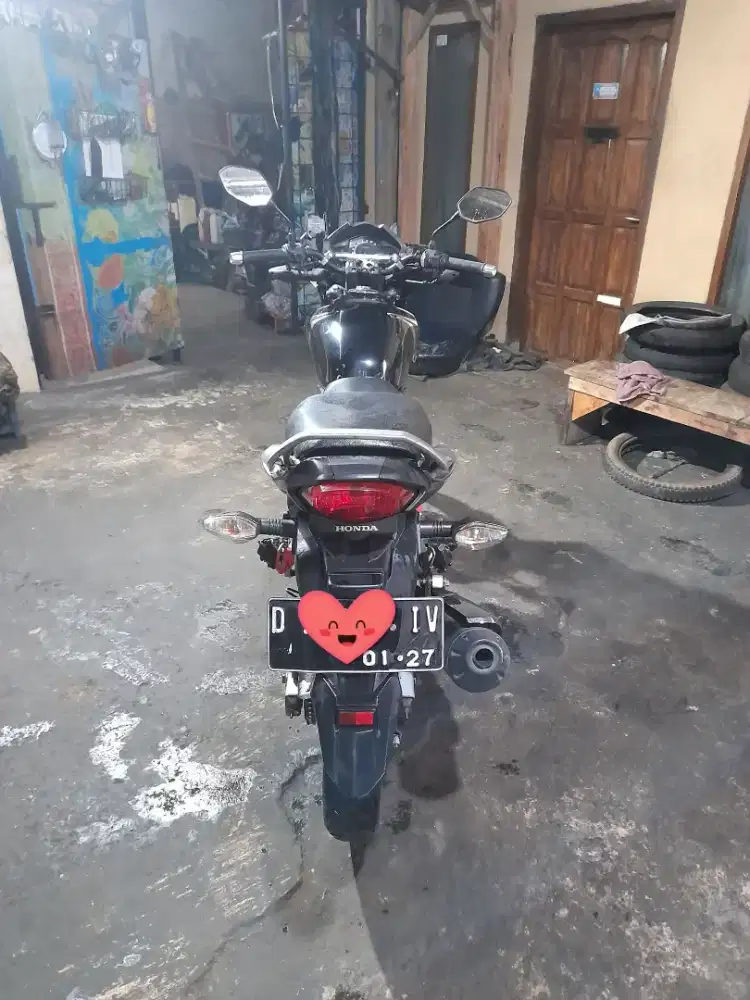 Bismillah sold Honda Megapro mono 2011