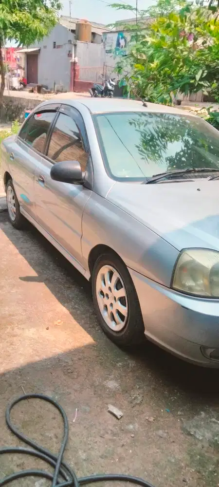 Kia Rio 2005 Bensin