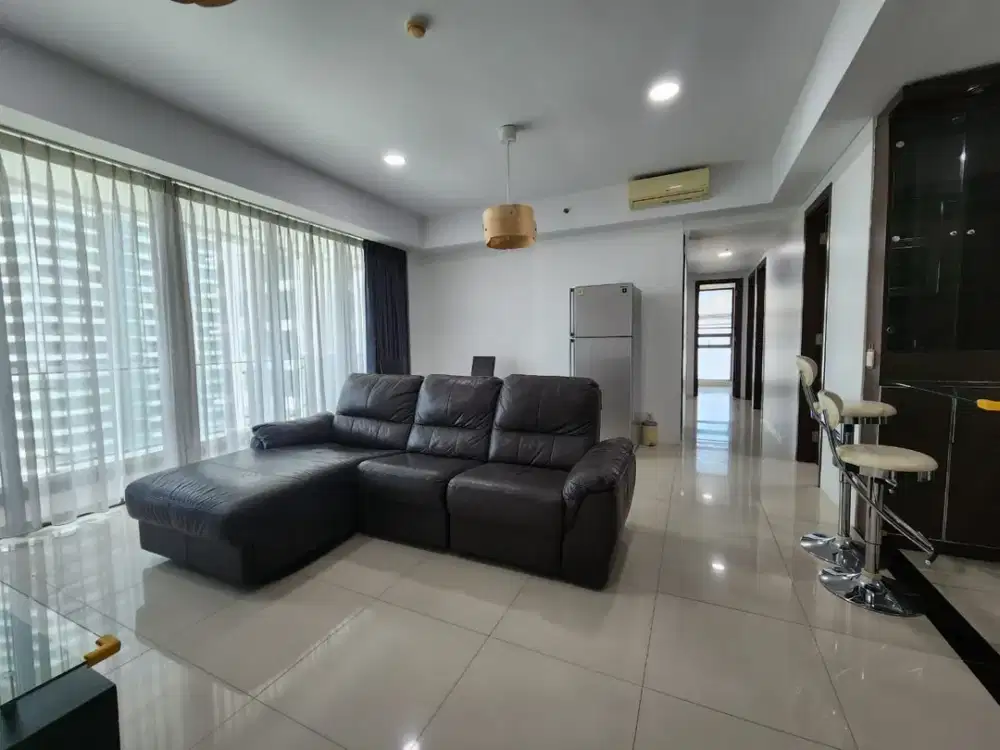 DIJUAL CEPAT !!! Unit 3BR at St.Moritz apartment