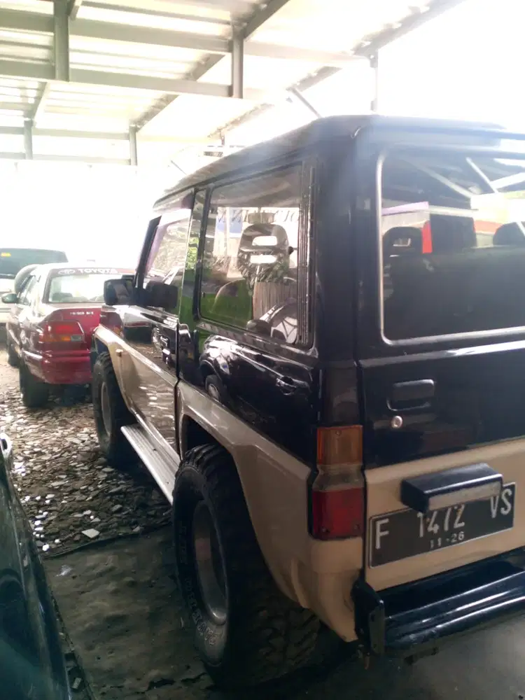 Daihatsu Feroza 1995 Bensin