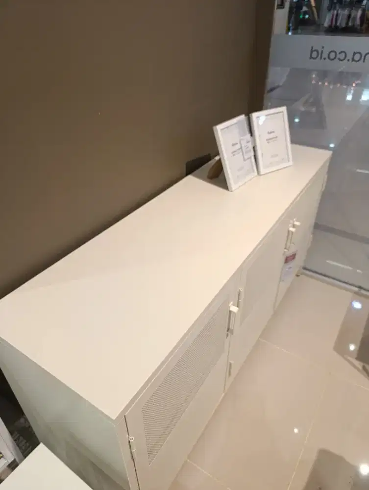 Meja Tv Minimalis Selby