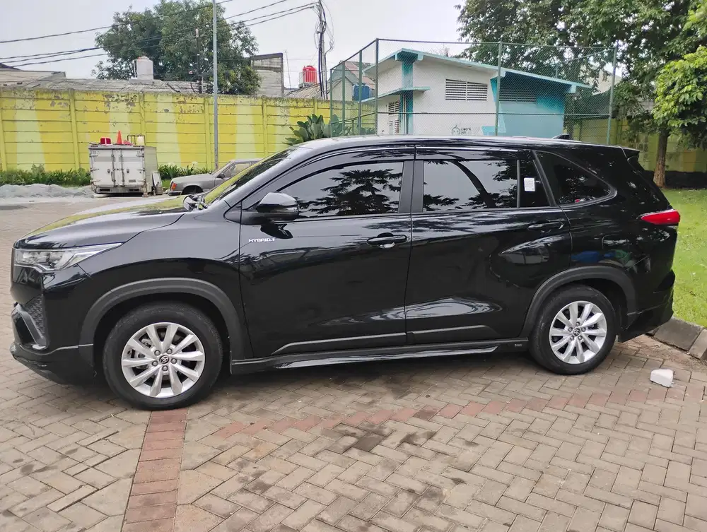 Toyota Kijang Innova 2024 Hybrid (Takeover)