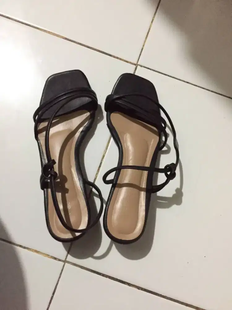 Sandal Wanita Heels