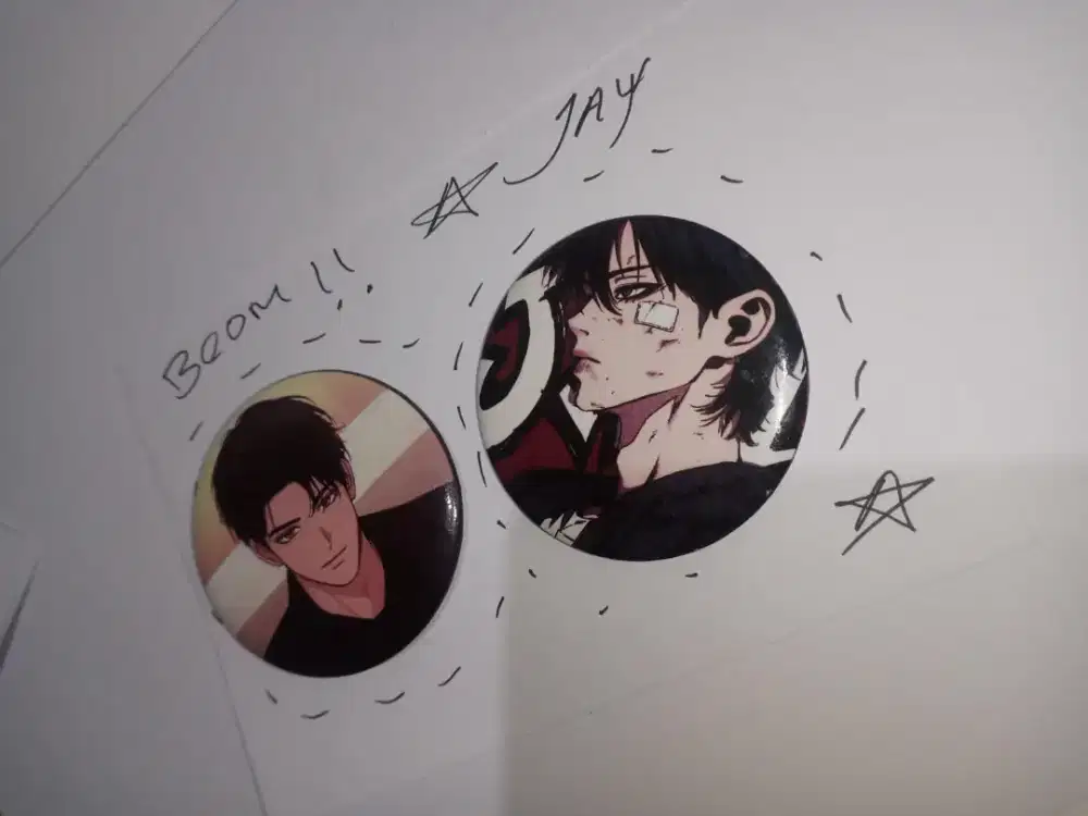 Pin Karakter Anime/Webtoon – Desain Keren, 2 Pcs