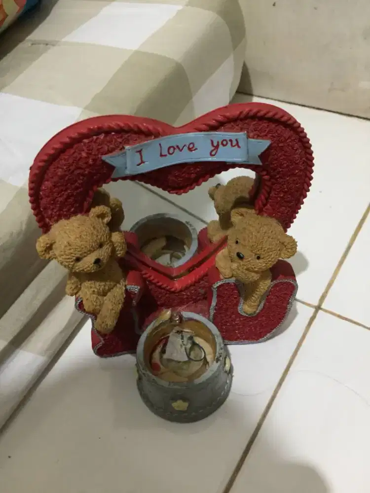 Cermin lucu dan aesthetic