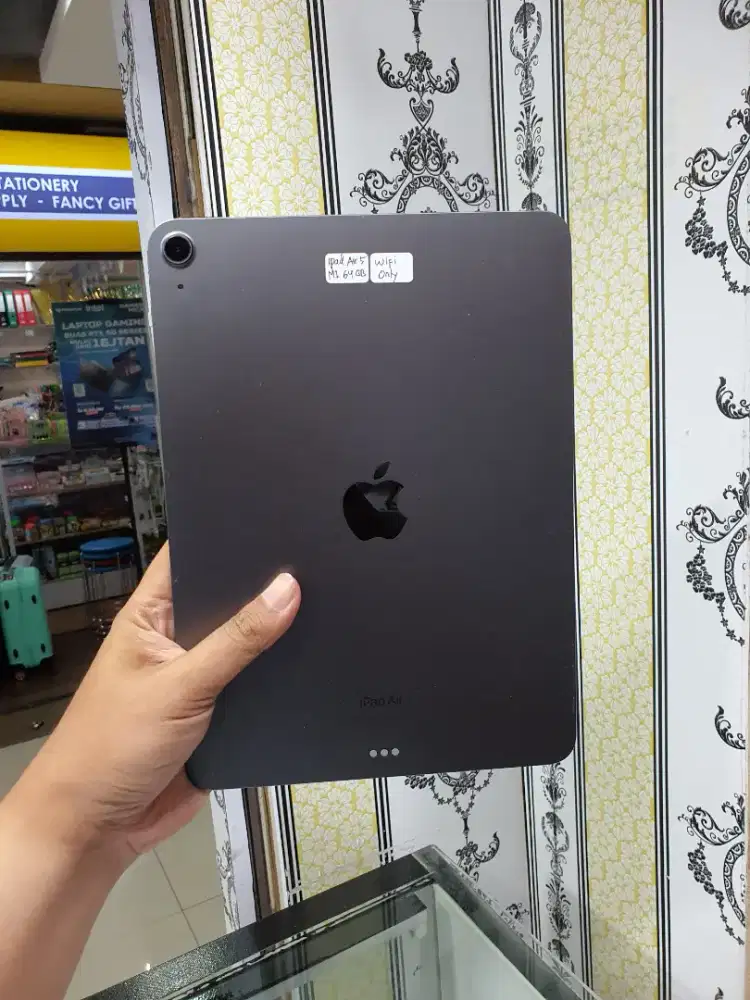 iPad Air 5 64 GB chip M1 Wifi Only Sevond Inter